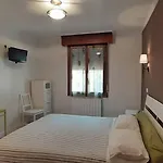 Akelarre Ostatua 게스트하우스 게르니카 이 루노