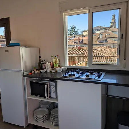 阿克拉瑞旅馆 招待所 格尔尼卡