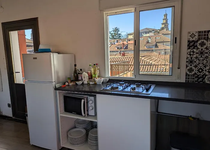 Akelarre Ostatua Pensión Guernica y Luno