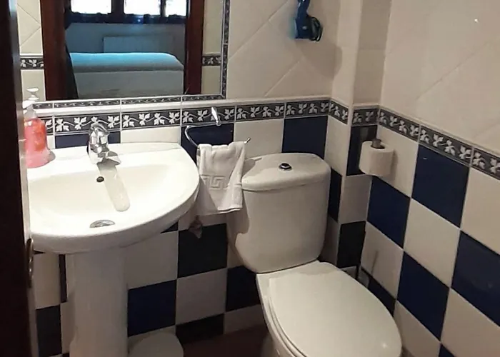 Akelarre Ostatua Pensión Guernica y Luno